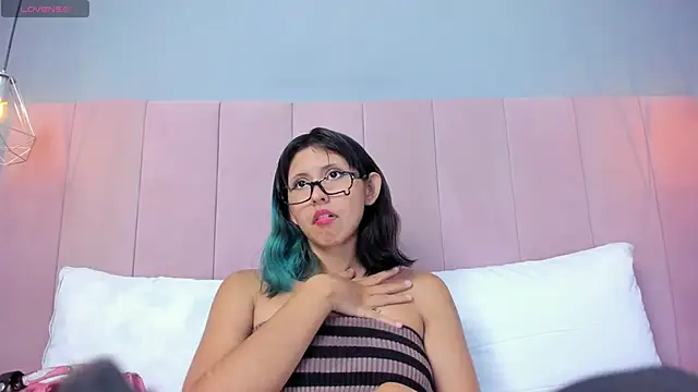 KleoLennox online show from 16, 4, 2026