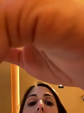 sweetwanda online show from 4, 4, 2026