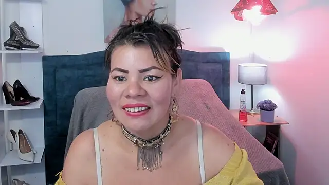 KiaraXMilf online show from 31, 3, 2026