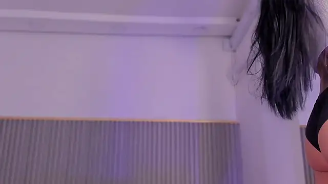 ashvalentine  online show from 18, 3, 2026