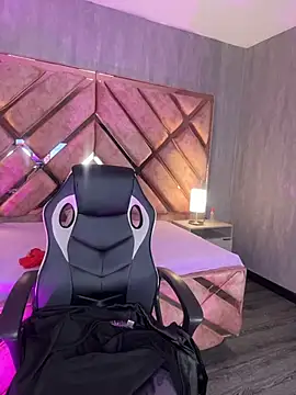 Cherry Charlottee online show from 6, 3, 2026