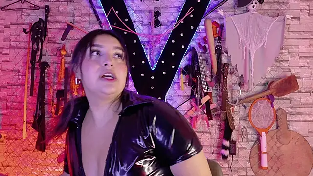 Alejandra BDSM   online show from 13, 5, 2026