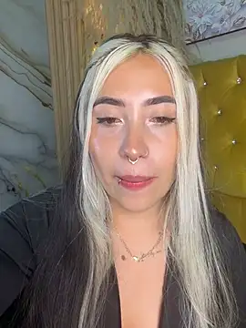 Snapshot of ManuelaVeeleez chatting on 25, 6, 2026 ManuelaVeeleez online show from 25, 6, 2026