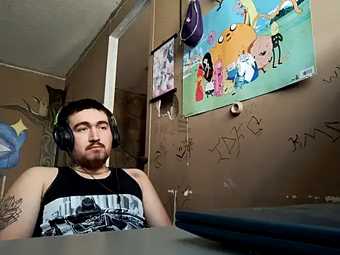 XSnowFlakeX15 online show from 13, 5, 2026
