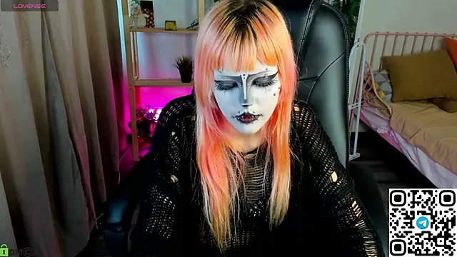 Necucuby online show from 18, 5, 2026