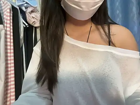 Snapshot of Titi-005 chatting on 11, 4, 2026 Titi-005 online show from 11, 4, 2026