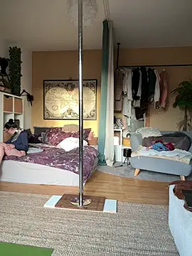 SkinnyLilly online show from 31, 3, 2026