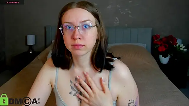 maxinemouse online show from 25, 3, 2026