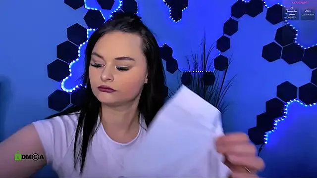 miss courtney  online show from 14, 5, 2026