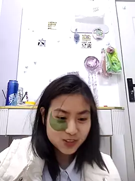 Yunhan 27 online show from 8, 3, 2026