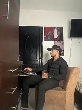 Snapshot of Kenny_romano chatting on 25, 5, 2026 Kenny romano online show from 25, 5, 2026