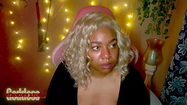 Goddess MercedesRedd online show from 26, 6, 2026