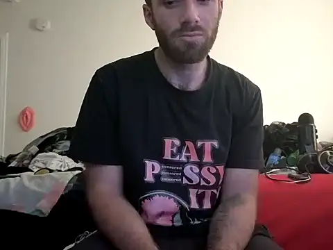 Snapshot of CirclingClass chatting on 1, 11, 2025 CirclingClass online show from 1, 11, 2025