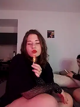 Snapshot of beluve_l chatting on 19, 3, 2026 beluve l online show from 19, 3, 2026