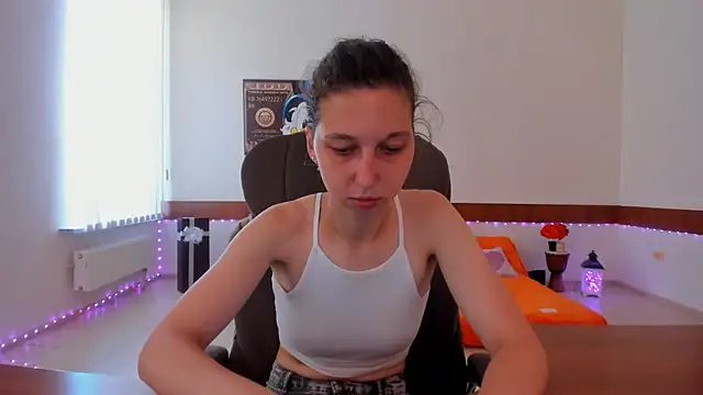 Snapshot of Ellina_Star chatting on 8, 7, 2026 Ellina Star online show from 8, 7, 2026