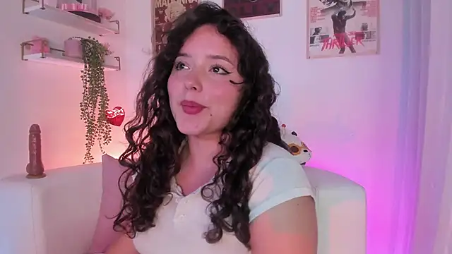 Snapshot of Ally_belle chatting on 4, 5, 2026 Ally belle online show from 4, 5, 2026