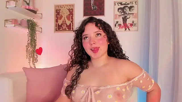 Snapshot of Ally_belle chatting on 29, 5, 2026 Ally belle online show from 29, 5, 2026