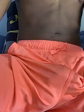 Snapshot of Mickaem chatting on 4, 3, 2026 Mickaem online show from 4, 3, 2026