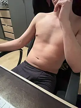 Snapshot of Nira16 chatting on 10, 4, 2026 Nira16 online show from 10, 4, 2026