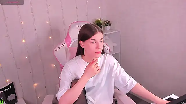 LunaRossaa online show from 25, 3, 2026