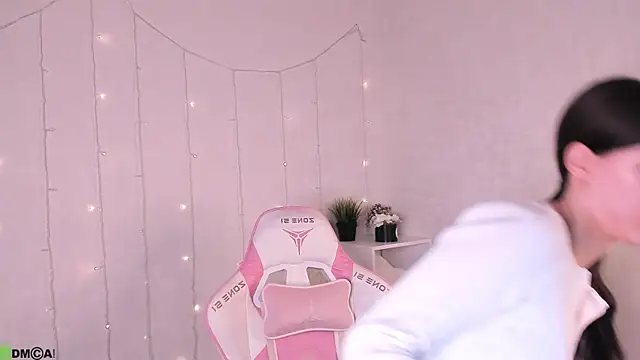 LunaRossaa online show from 22, 4, 2026