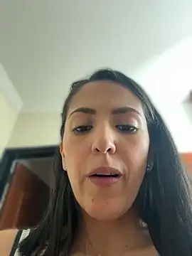 SamanthaWalker  online show from 13, 5, 2026