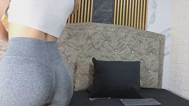 LyraenBlue online show from 18, 5, 2026