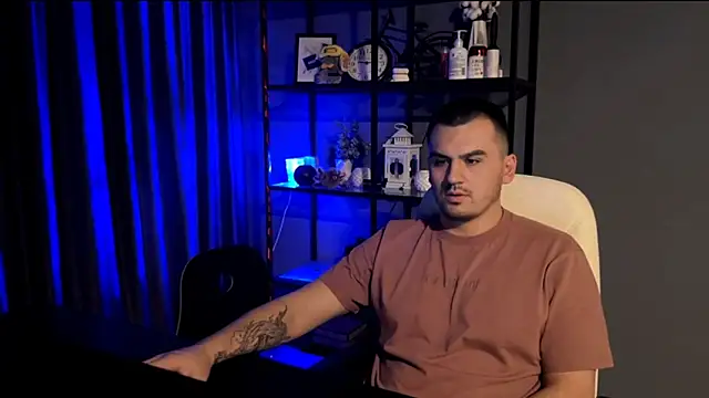 Snapshot of AlexRay22 chatting on 15, 3, 2026 AlexRay22 online show from 15, 3, 2026