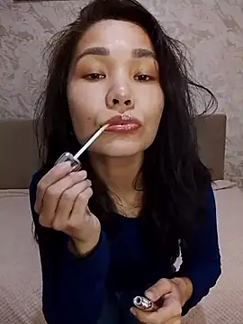 HollyXMolly online show from 18, 3, 2026