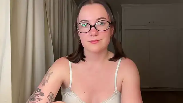 Snapshot of summerxo chatting on 25, 6, 2026 summerxo online show from 25, 6, 2026