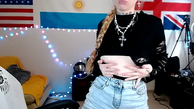 Nica Kawaii online show from 11, 3, 2026