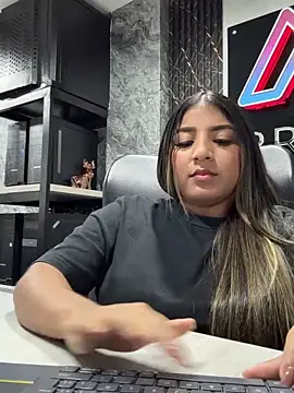 Emma Carteer 1 online show from 13, 3, 2026