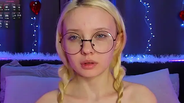 Snapshot of TwilaDona chatting on 17, 3, 2026 TwilaDona online show from 17, 3, 2026