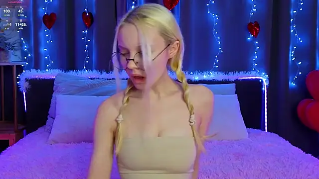 Snapshot of TwilaDona chatting on 19, 3, 2026 TwilaDona online show from 19, 3, 2026