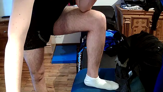 YoUnGbOy2018 online show from 13, 3, 2026