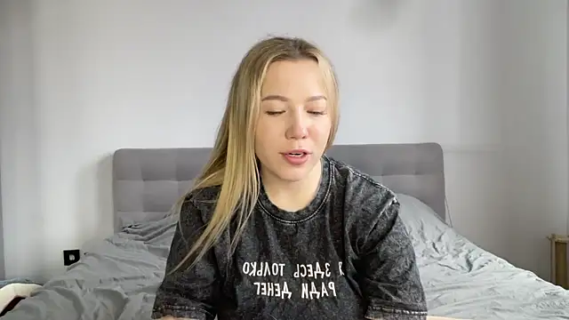 alyrasun online show from 30, 4, 2026