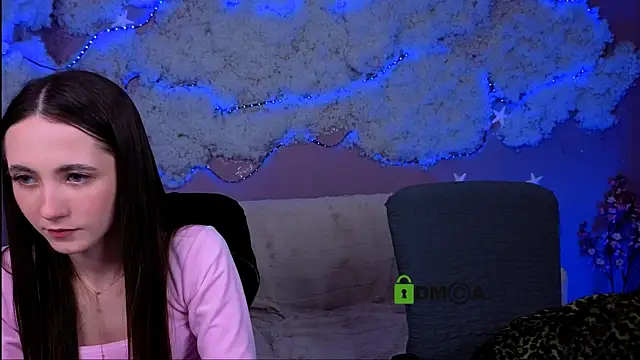Snapshot of bella_dorn chatting on 6, 5, 2026 bella dorn online show from 6, 5, 2026
