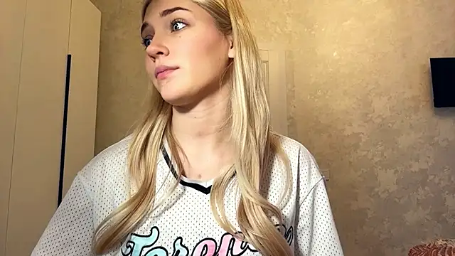 Barbie Steph online show from 22, 3, 2026