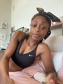 Snapshot of Princessssbby chatting on 10, 5, 2026 Princessssbby online show from 10, 5, 2026