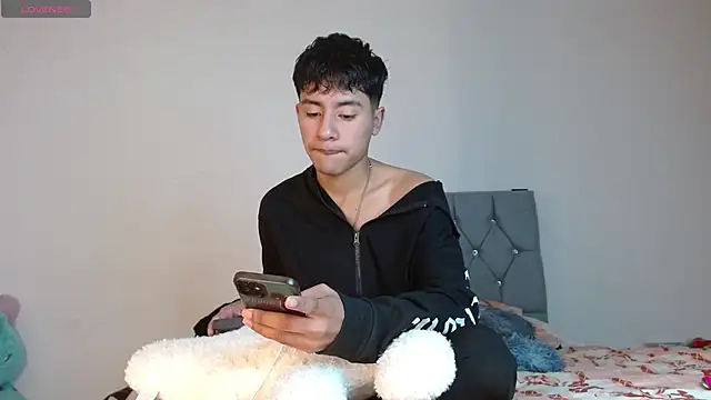 Sebas fire4 online show from 8, 5, 2026