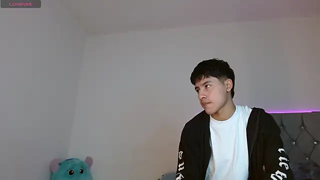 Sebas fire4 online show from 14, 5, 2026