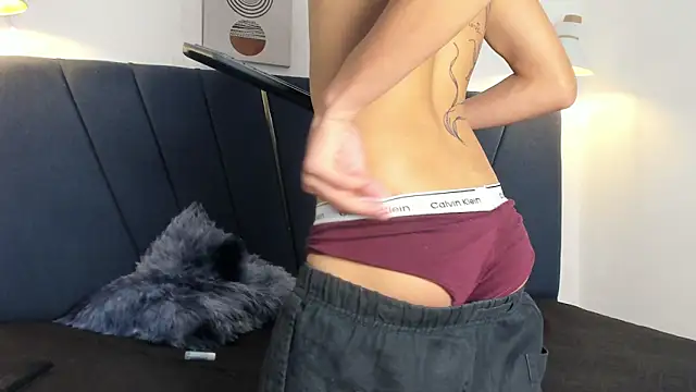 junior cum18 online show from 14, 3, 2026