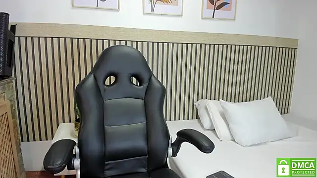 AbbyDixon   online show from 17, 3, 2026