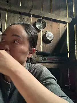 ten-girl-2k5 online show from 21, 3, 2026