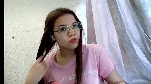 Aurora Breeze online show from 5, 5, 2026