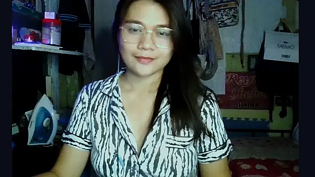 Snapshot of AniaFowler chatting on 13, 3, 2026 AniaFowler online show from 13, 3, 2026