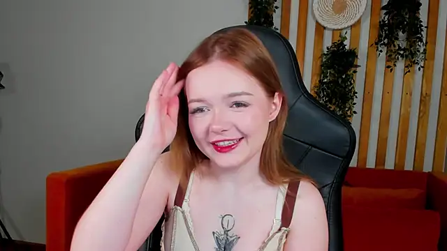 ElinaVale online show from 19, 6, 2026
