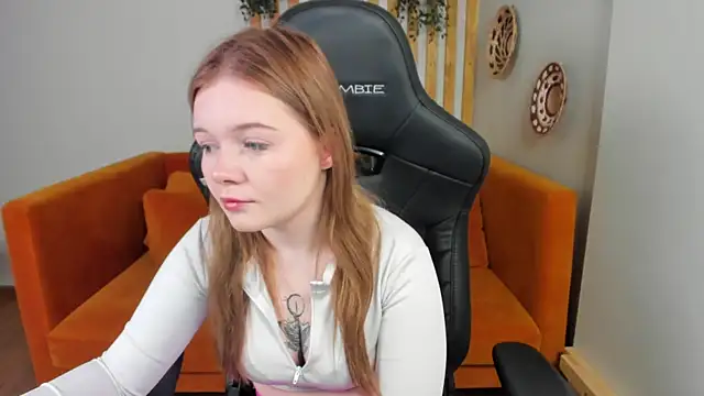 ElinaVale online show from 26, 6, 2026