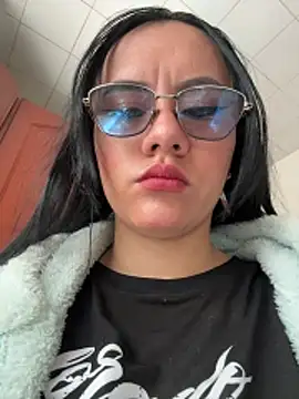 Candy fireee online show from 13, 3, 2026