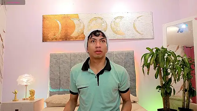 Luchoplayboy online show from 17, 3, 2026